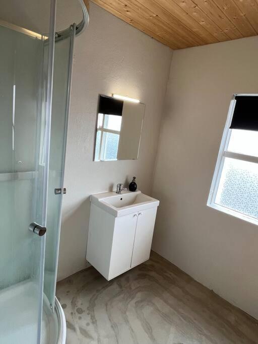 Black Valley Apartment Thoroddsstathir エクステリア 写真